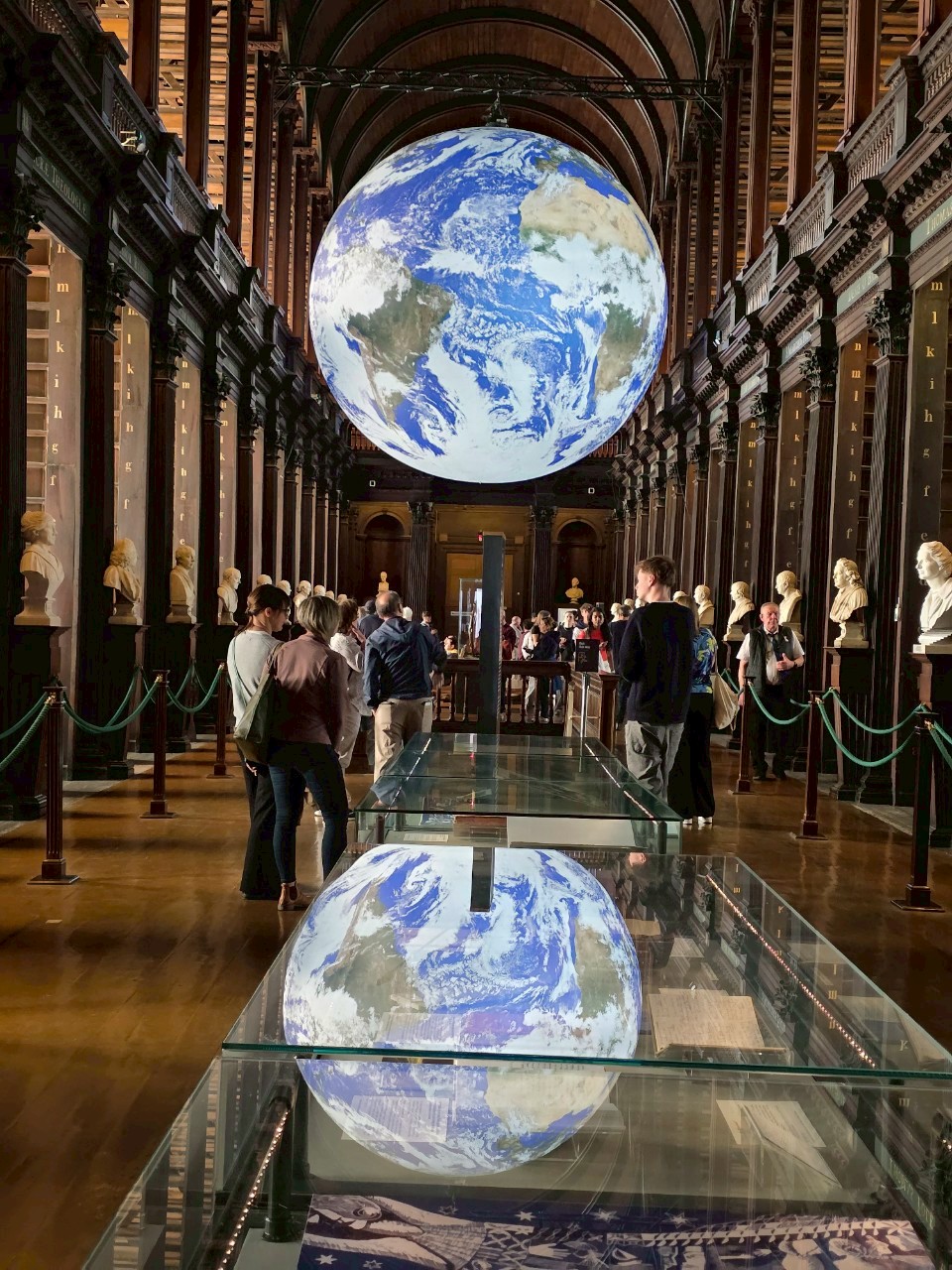 LINE_ALBUM_May 06,2025_250523_1